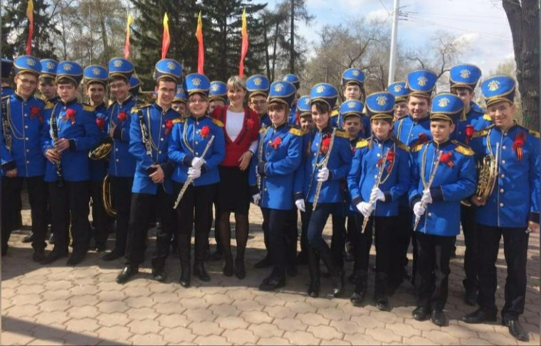 Большой ежегодный концерт в честь 82-летия школы.